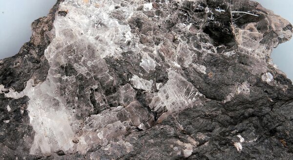 Röntgenfluoreszenzanalyse, RFA von Boden und Gestein | © CRB Analyse Service GmbH